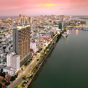 Wink Icon Riverside - Luxury - 24hrs & Rooftop Pool Bar 5* Đà Nẵng