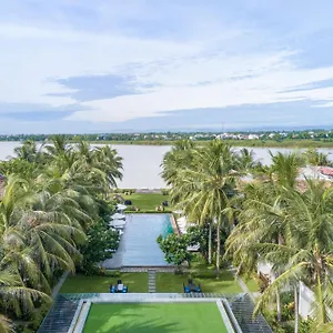 Emerald Riverside Feriested